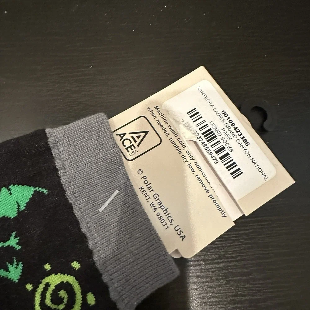 Grand Canyon National Park NWT Unisex Socks Xanterra Lizard